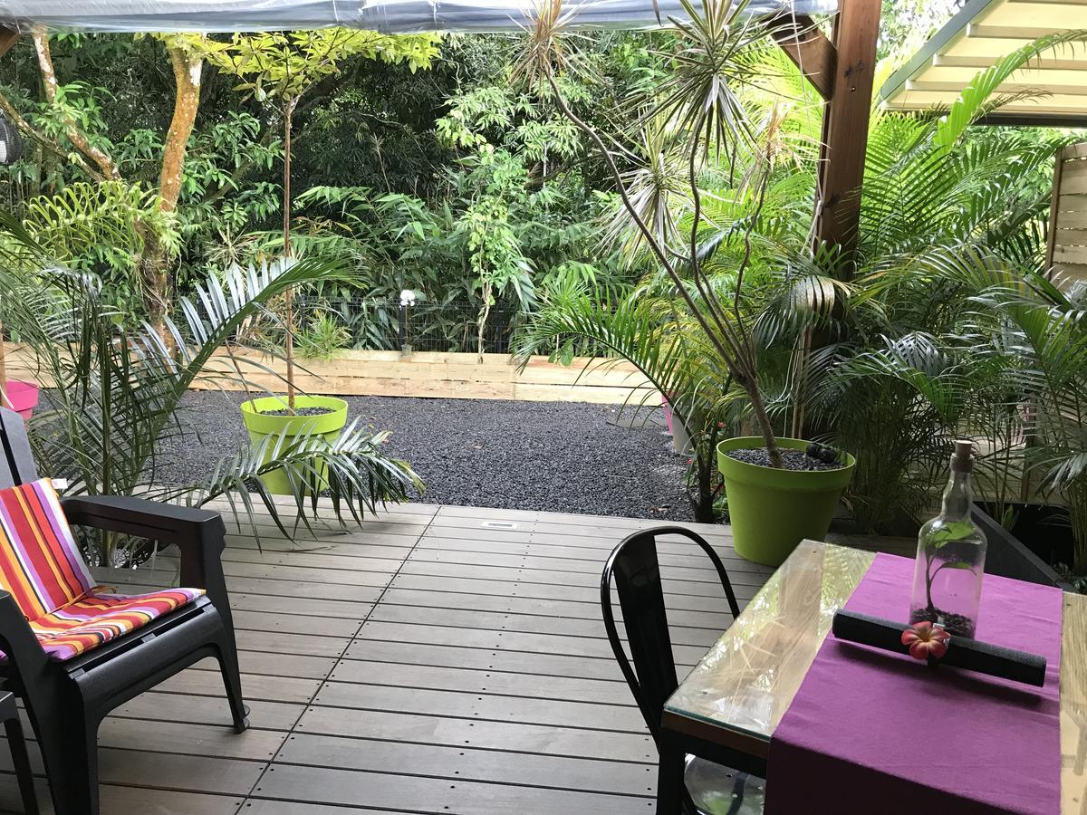 Le Lambablanc Bed & Breakfast Bras-Panon Exterior photo